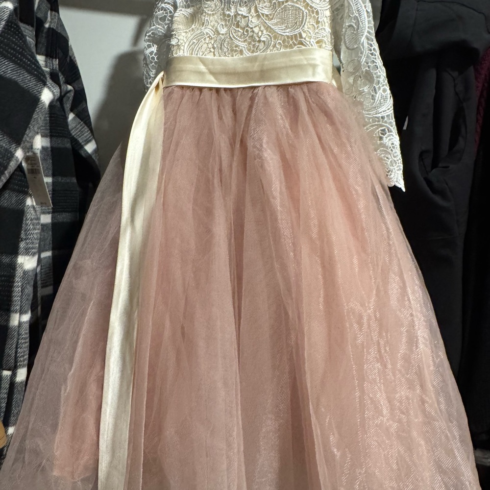 Elegant Lace and Tulle Dress with Satin Ribbon